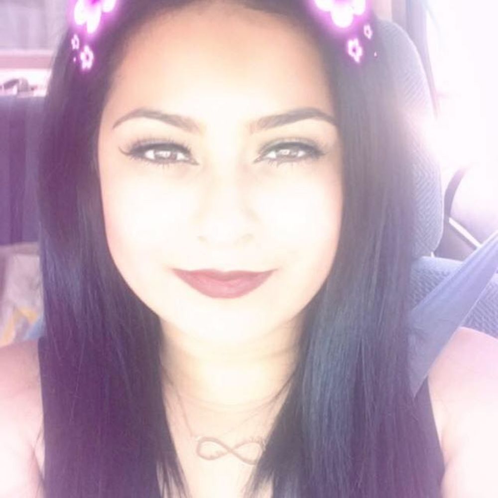 Meet your Posher, Naomi